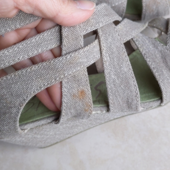 4/$15 women gladiator summer shoes - Picture 6 of 8